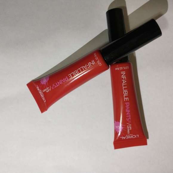 2 L'Oreal Paris Infallible Paints Lip Colour 324 - Picture 3 of 5